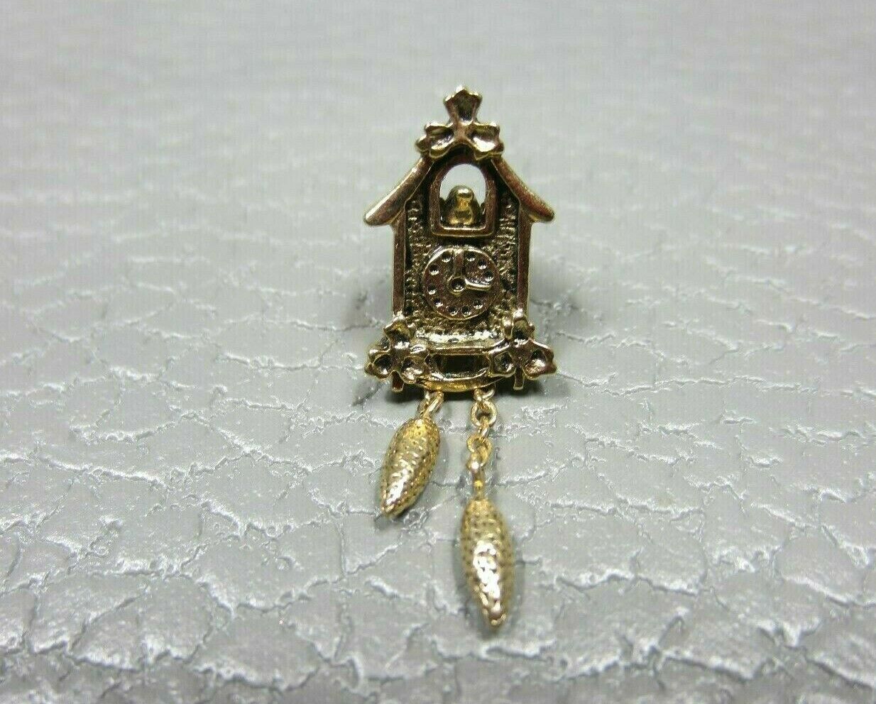 Vintage Figural Cuckoo Clock Yellow Gold Plated Tie Tac Or Lapel Pin